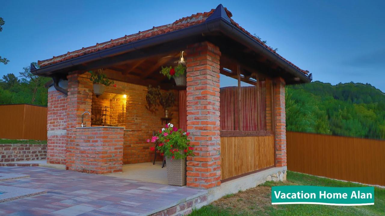 Vacation Home Alan 2 Kulen Vakuf Extérieur photo