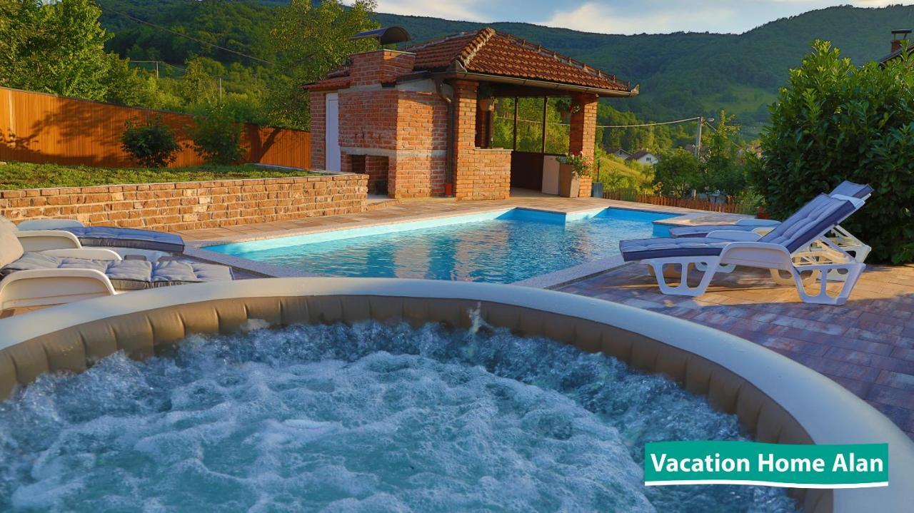Vacation Home Alan 2 Kulen Vakuf Extérieur photo