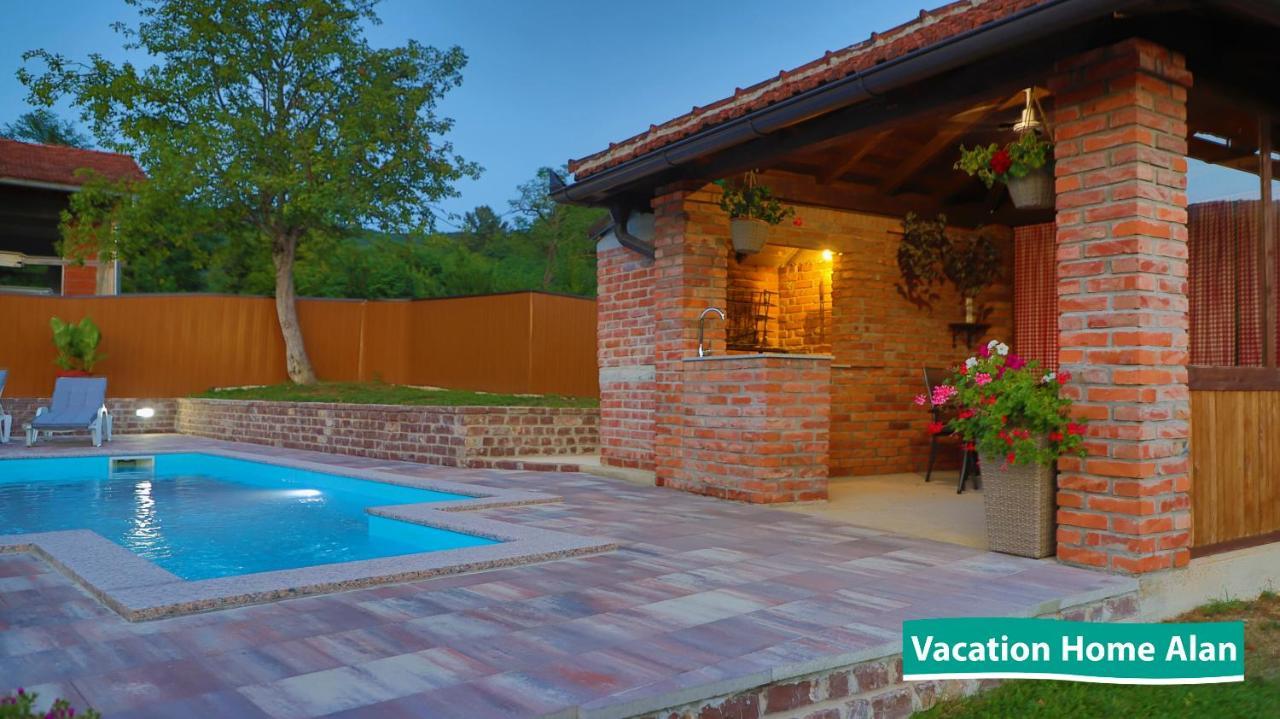 Vacation Home Alan 2 Kulen Vakuf Extérieur photo