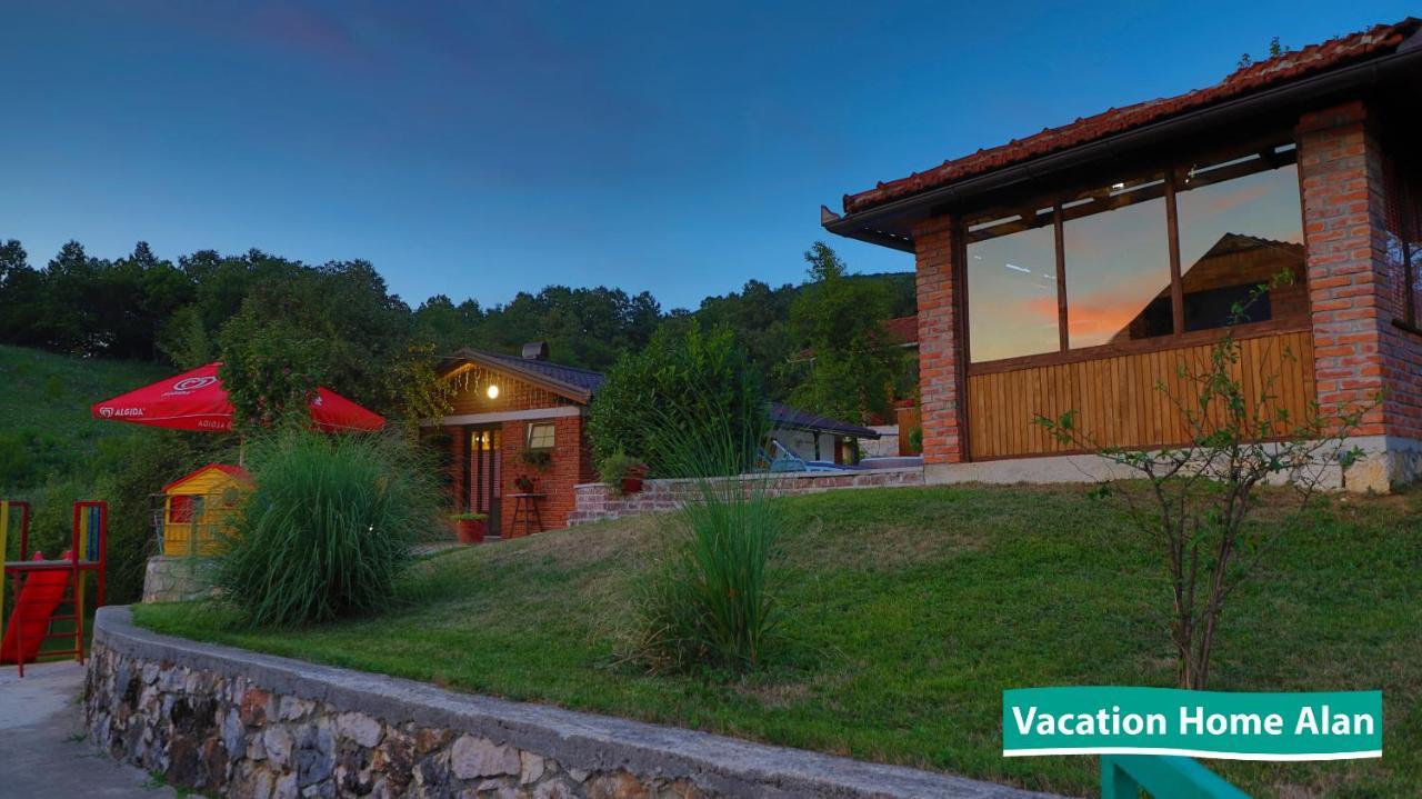Vacation Home Alan 2 Kulen Vakuf Extérieur photo
