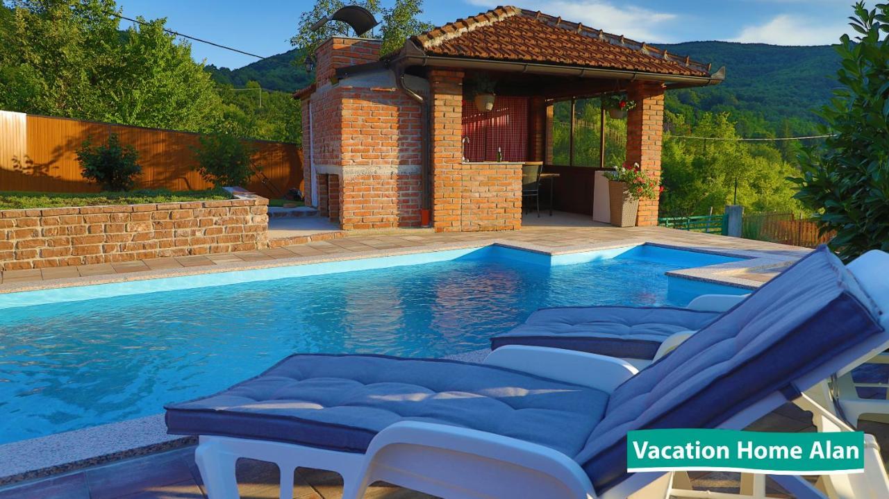 Vacation Home Alan 2 Kulen Vakuf Extérieur photo