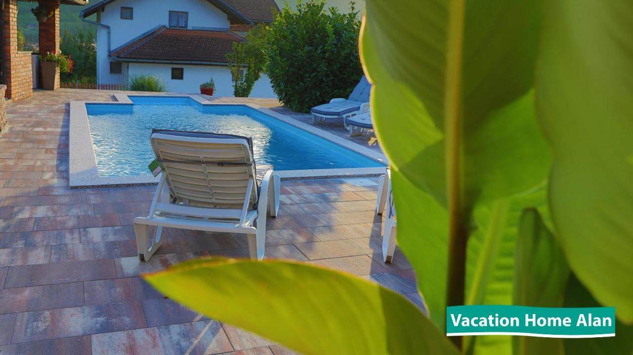 Vacation Home Alan 2 Kulen Vakuf Extérieur photo