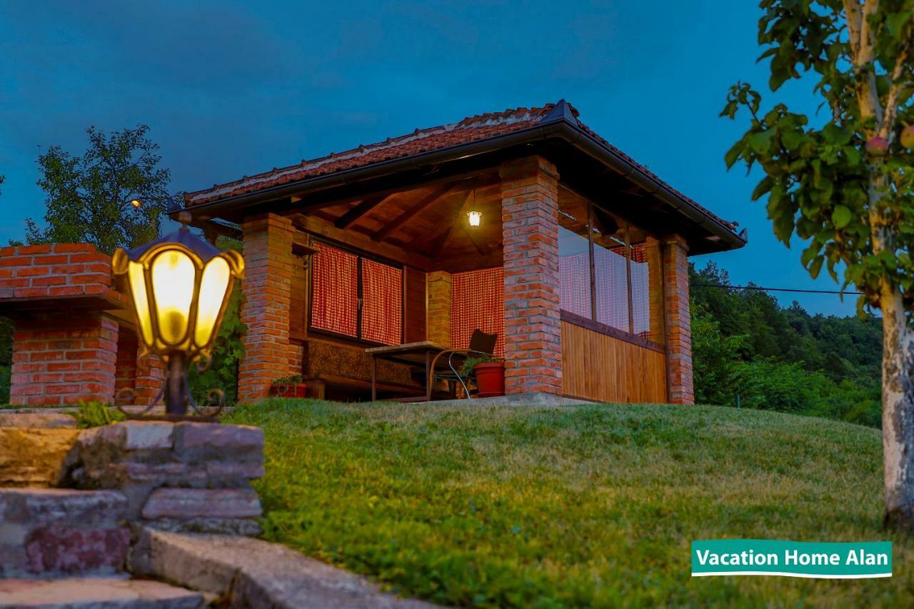 Vacation Home Alan 2 Kulen Vakuf Extérieur photo