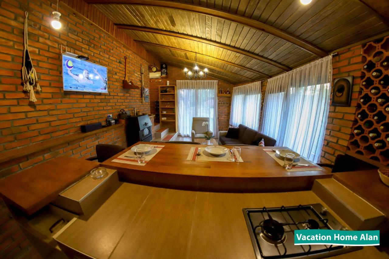 Vacation Home Alan 2 Kulen Vakuf Extérieur photo