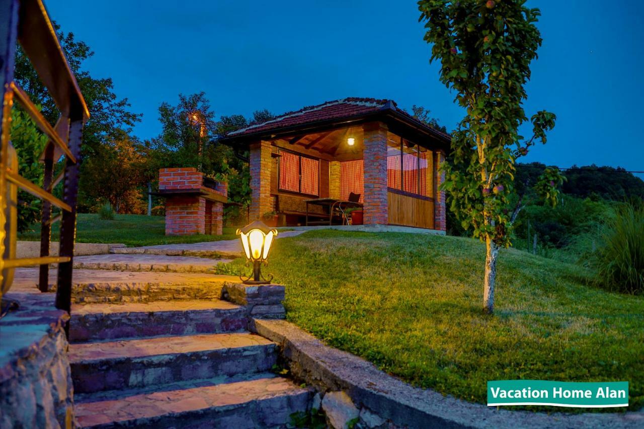 Vacation Home Alan 2 Kulen Vakuf Extérieur photo